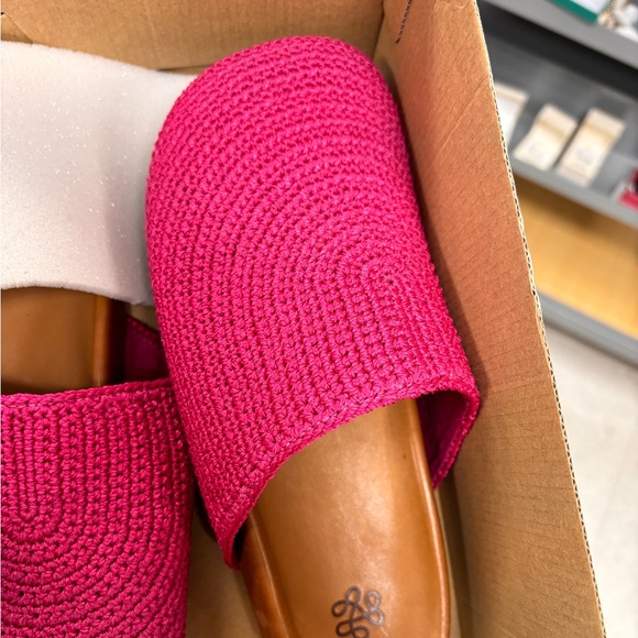 Size 8 Bolinas Crochet Clogs New (The Sak) - Picture 4 of 7